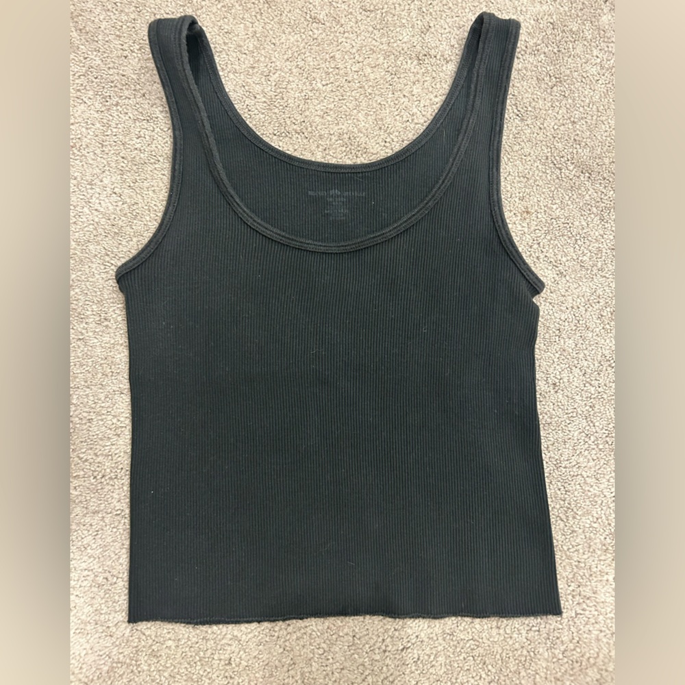 6 pieces! Brandy Melville Ribbed Tank Tops